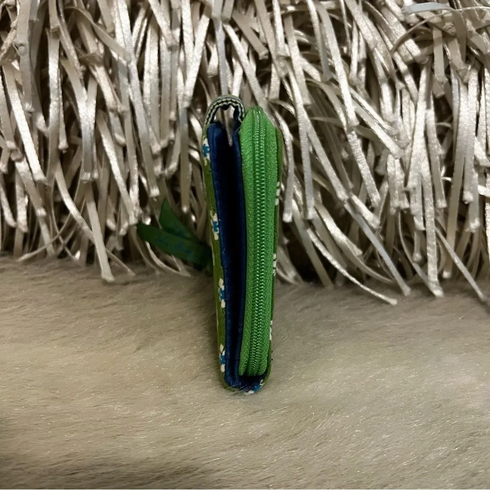Vintage VERA BRADEY Apple Green 2004 Mini Zip Wallet Green White Y2K Floral - Picture 9 of 12